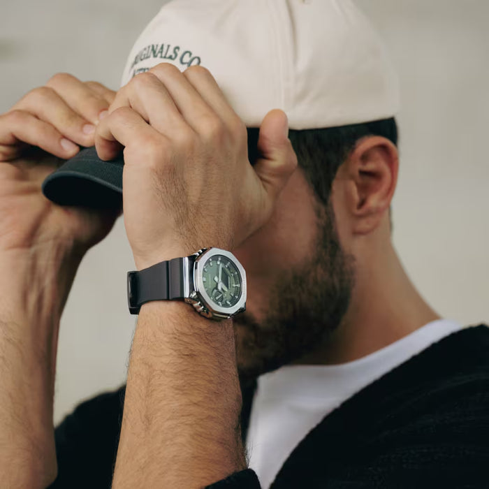 Reloj G-shock correa de resina GBM-2100A-1A3